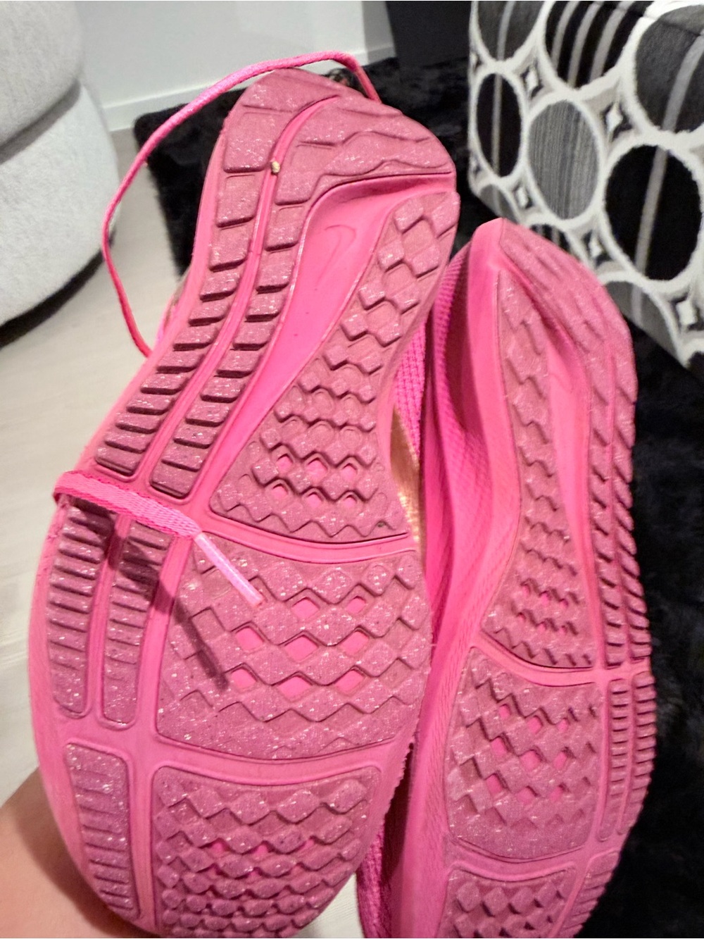 Nike Women's Hot Pink Running Sneakers with Gold Swoosh - Picture 5 of 8